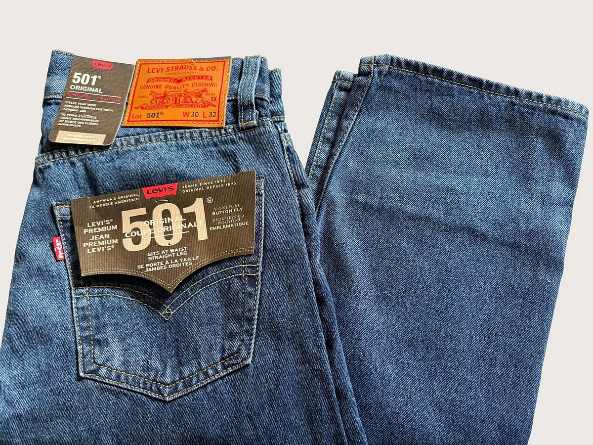 Levi's 501 Original Blue – Patch, back pocket and straight leg