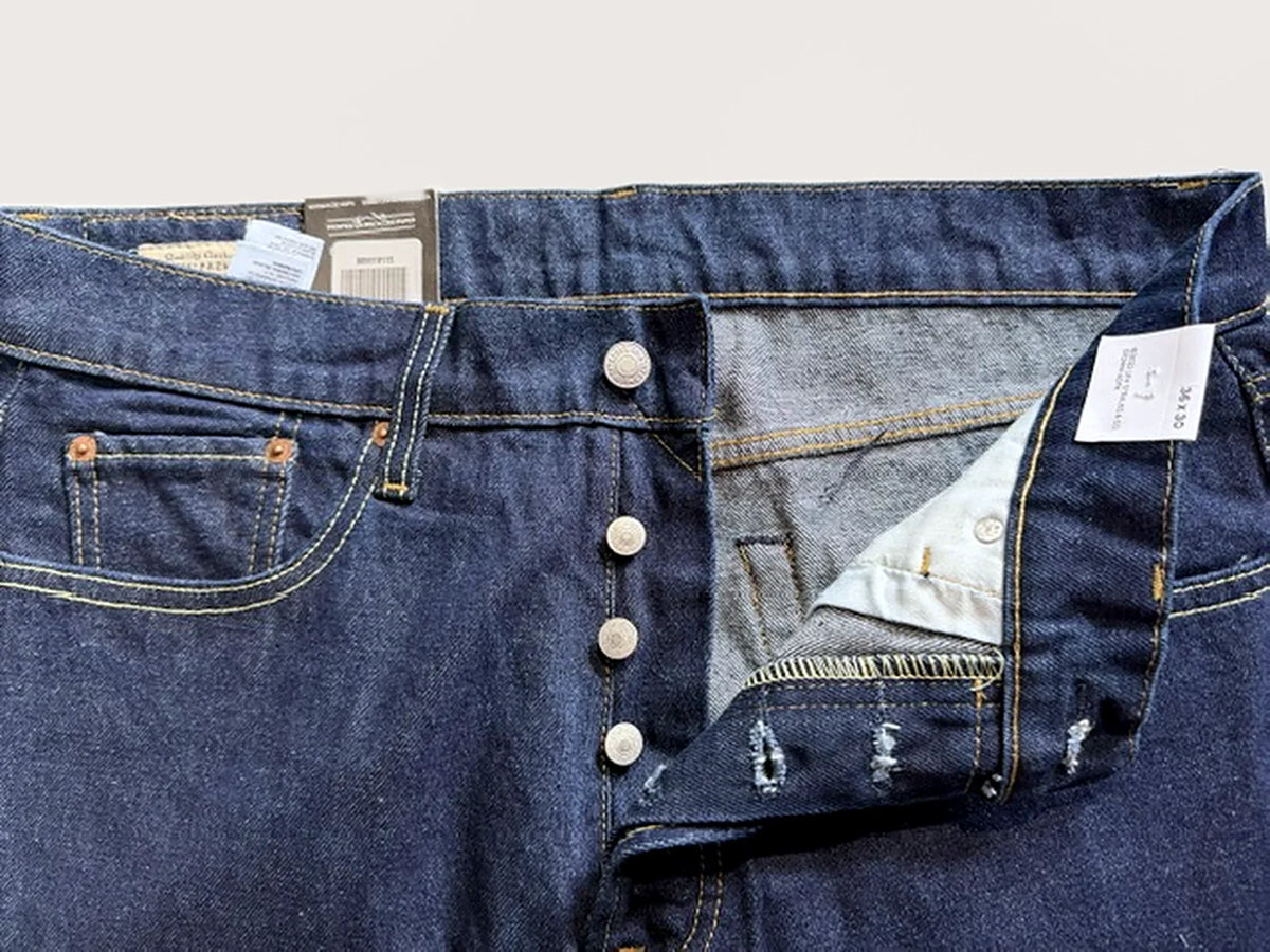 Levi's 501 Original Dark Blue – Open button fly detail